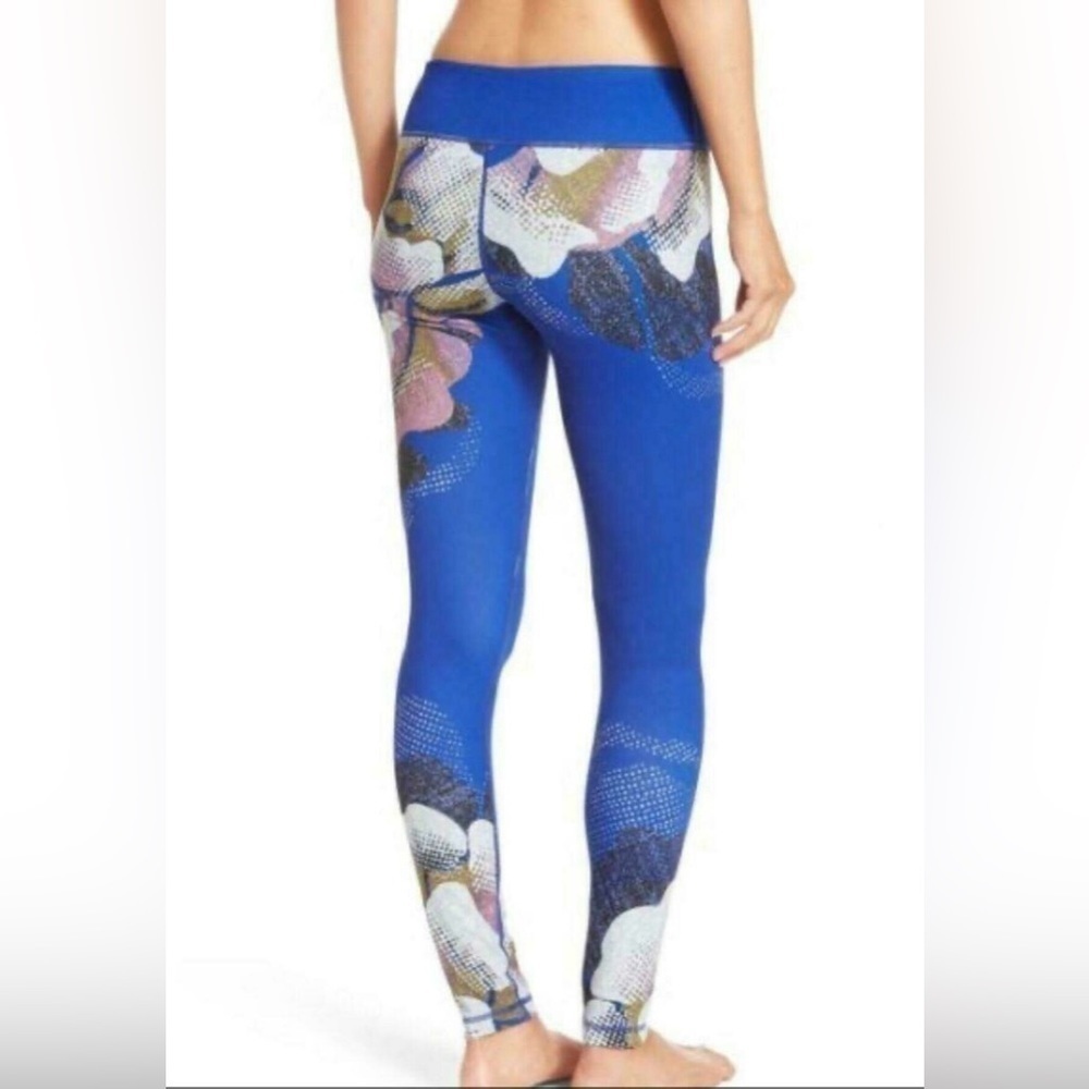 Zella Live In Royal Blue Floral Graphic Leggings Size XXS